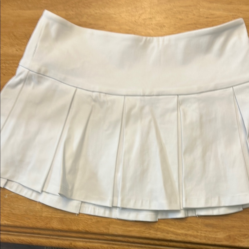 Garage White Pleated Mini Skirt Athletic Casual